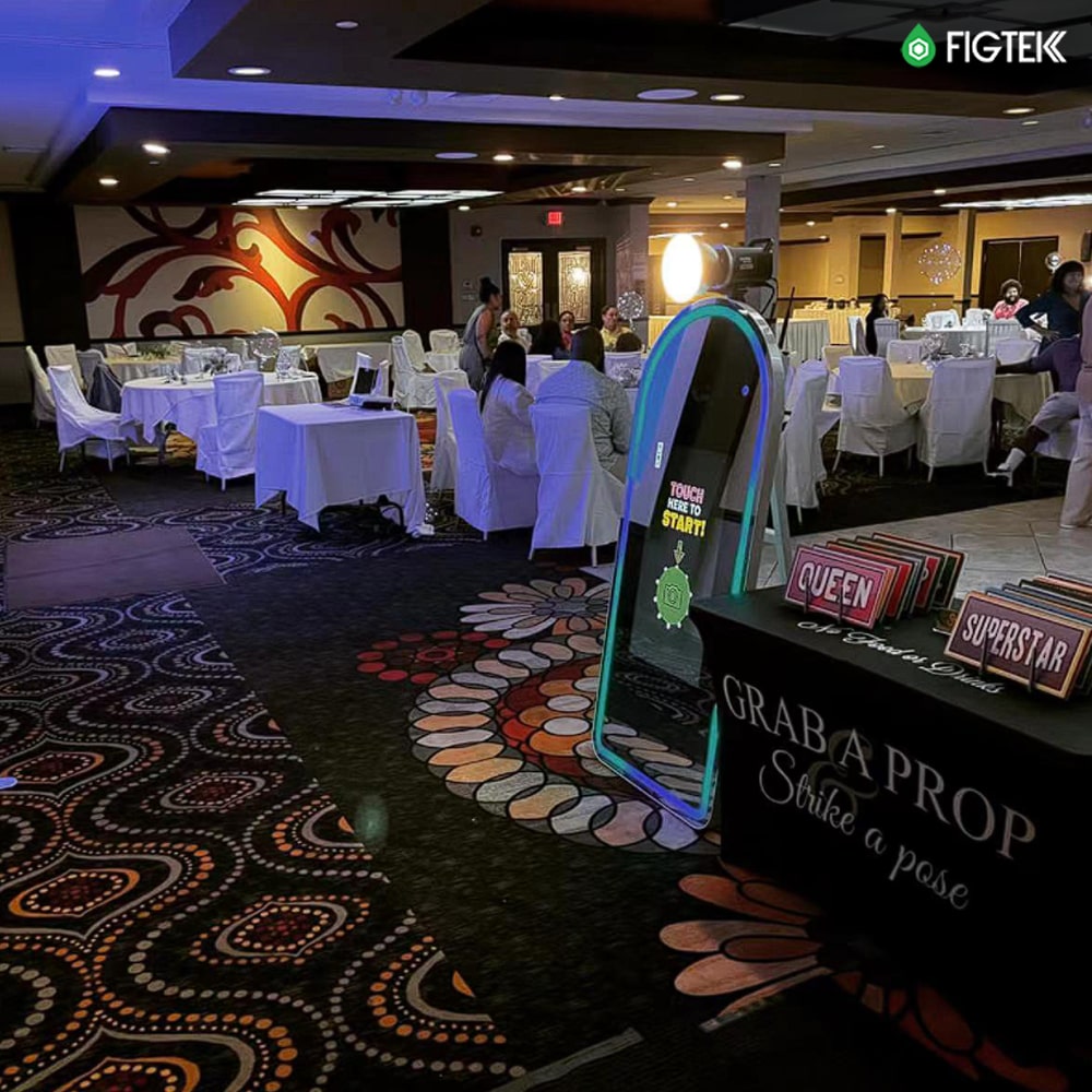 Full Length Mirror Booth – Sale